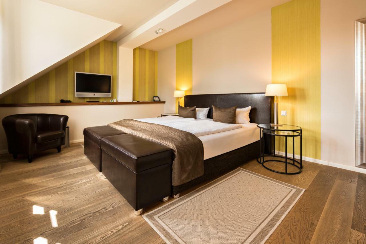 Hotel Zur Linde Dein Self Check In Міхендорф Екстер'єр фото